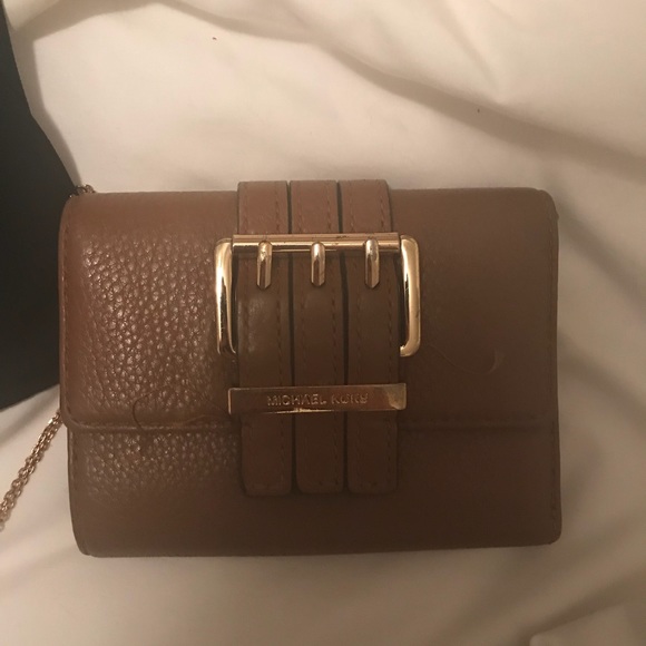 2 Michael Kors purses and 1 Michael Kors wallet - Picture 5 of 6